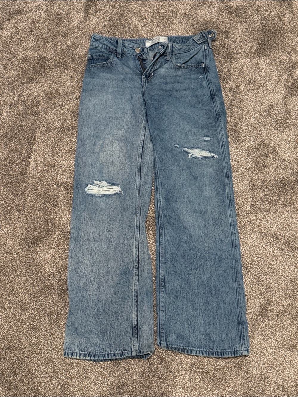 Hollister Low-Rise Baggy Distressed Jeans Size 00 W24